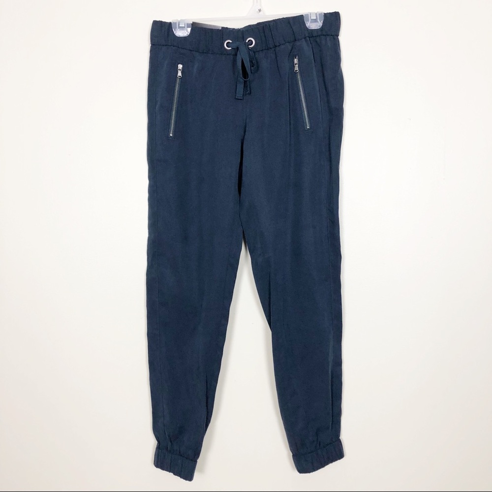 Banana Republic | Joggers E-18